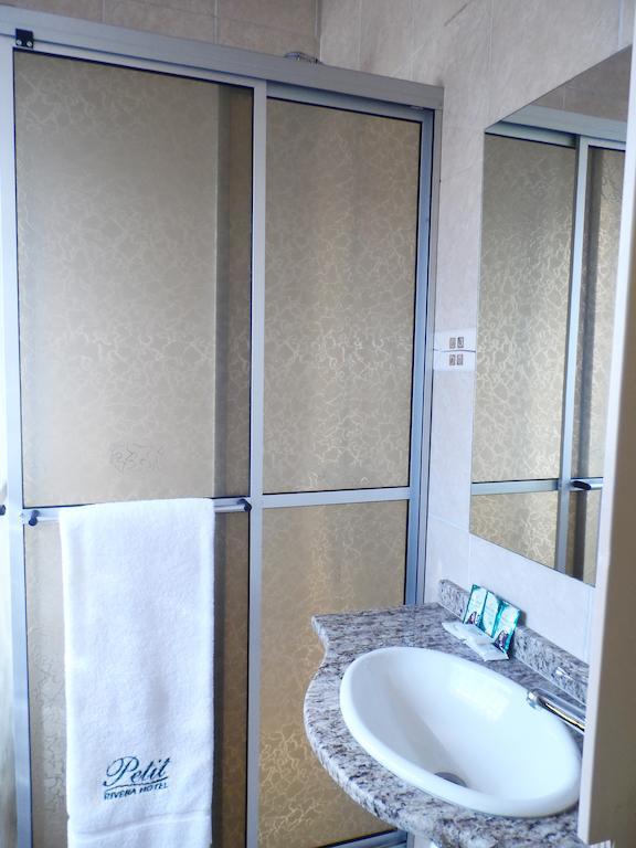 Petit Rivera Hotel Pokoj fotografie